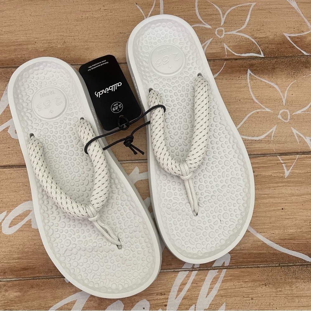 New Allbirds Sugar Zeffer Flip Flops Women’s Size 8 Blizzard White